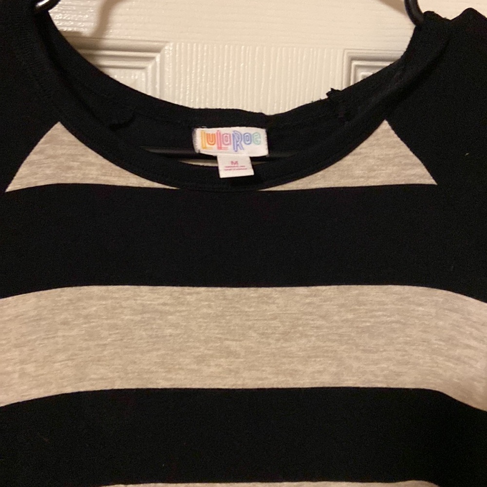 LuLaRoe Randy M - Picture 2 of 2